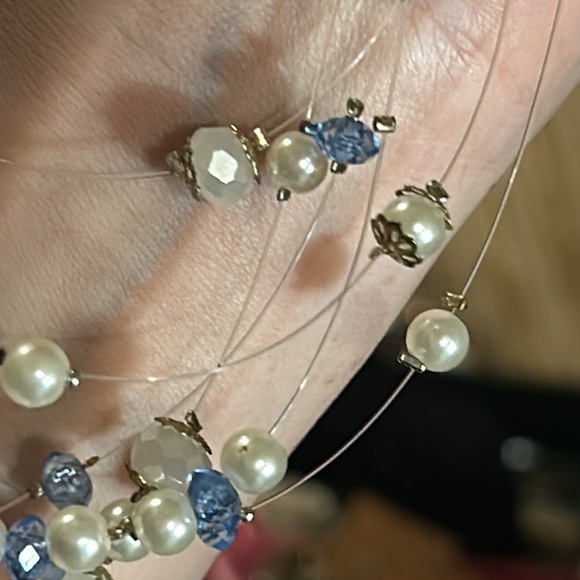 Floating Illusion Cinderella’s ball necklace - Picture 15 of 15